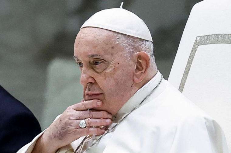 Le pape François lors de l'audience générale hebdomadaire, dans la salle Paul VI au Vatican