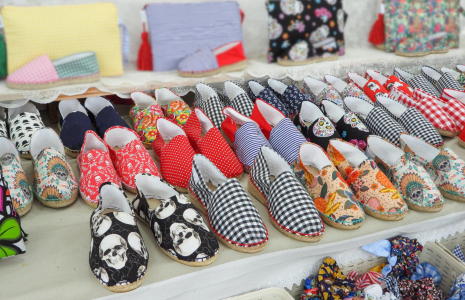 Kate Middleton est une grande fan des espadrilles compensées de la marque espagnole Castañer. ( crédit photo : Getty Images )