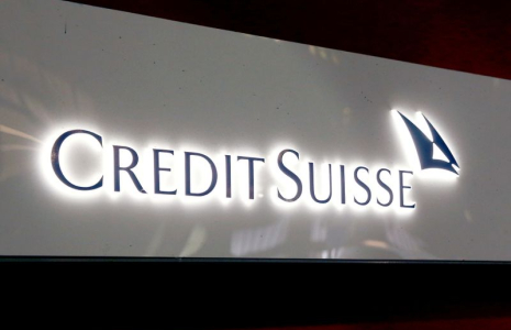 CREDIT SUISSE RÉDUIT LA TAILLE DE SA BANQUE D'INVESTISSEMENT ET SE CONCENTRE SUR LA GESTION DE FORTUNE