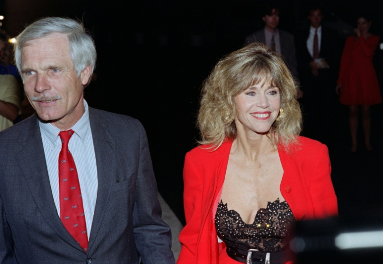 Ted Turner et son épouse, l'actrice américaine Jane Fonda, le 30 septembre 1991à Hollywood, en Californie ( AFP / Hal GARB )