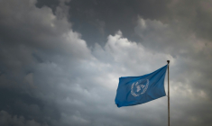 Le drapeau des Nations Unies flotte sur ses bureaux de Genève le 14 août 2025 ( AFP / Fabrice COFFRINI )