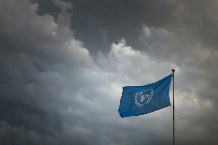 Le drapeau des Nations Unies flotte sur ses bureaux de Genève le 14 août 2025 ( AFP / Fabrice COFFRINI )