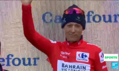 En supériorité numérique, Lyon remporte le choc des Olympiques face à Marseille