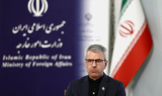Le porte-parole du ministère iranien des Affaires étrangères, Esmaeil Baghaei, accorde une interview à Téhéran