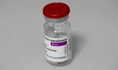 CORONAVIRUS/FRANCE: LA HAS RECOMMANDE LA REPRISE DE LA VACCINATION AVEC ASTRAZENECA MAIS QUE POUR LES PLUS DE 55 ANS