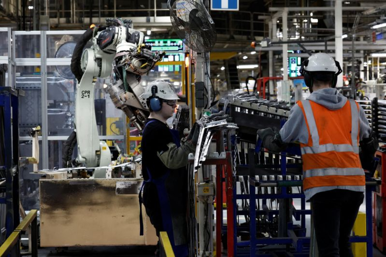 Une chaîne de montage de l'usine Toyota à Onnaing près de Valenciennes
