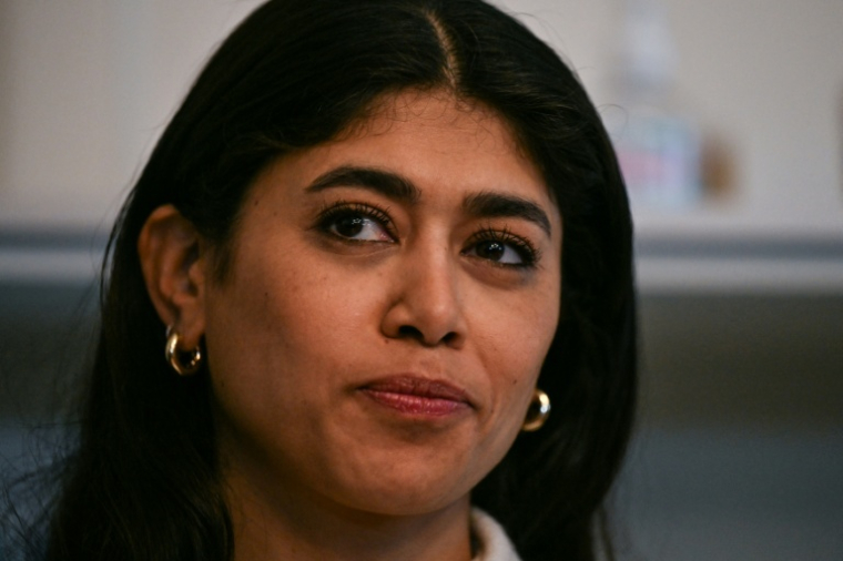 L'eurodéputée franco-palestinienne LFI Rima Hassan, le 3 avril 2026 à Paris ( AFP / Blanca CRUZ )