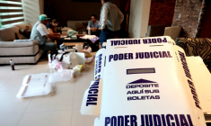 Préparation du matériel électoral pour la prochaine élection des juges et des magistrats, le 28 mai 2025 à Zapopan, dans l'État de Jalisco, au Mexique ( AFP / ULISES RUIZ )