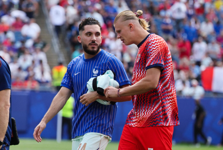 La manière originale de Cherki pour offrir des cadeaux aux supporters