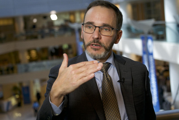 Pierre-Olivier Gourinchas, chef économiste du Fonds monétaire international (FMI), à Washington DC, le 11 avril. ( AFP / BASTIEN INZAURRALDE )