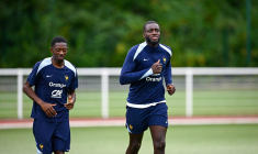 Après son Ballon d'or, Dembélé a fait pleurer Upamecano