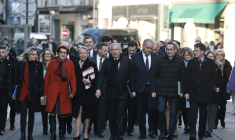 ( POOL / CHRISTOPHE PETIT TESSON )