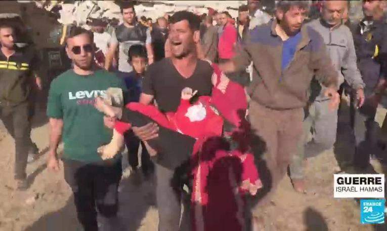 Les Palestiniens attendent désespérément l'aide humanitaire promise à Gaza