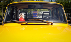 Photo d'archives d'une voiture lors d'un rassemblement de propriétaires et d'amateurs de voitures Moskvitch