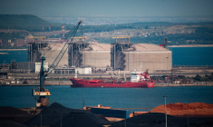 Le pole industriel de Marseille-Fos, en juillet 2020 (illustration) ( AFP / CLEMENT MAHOUDEAU )