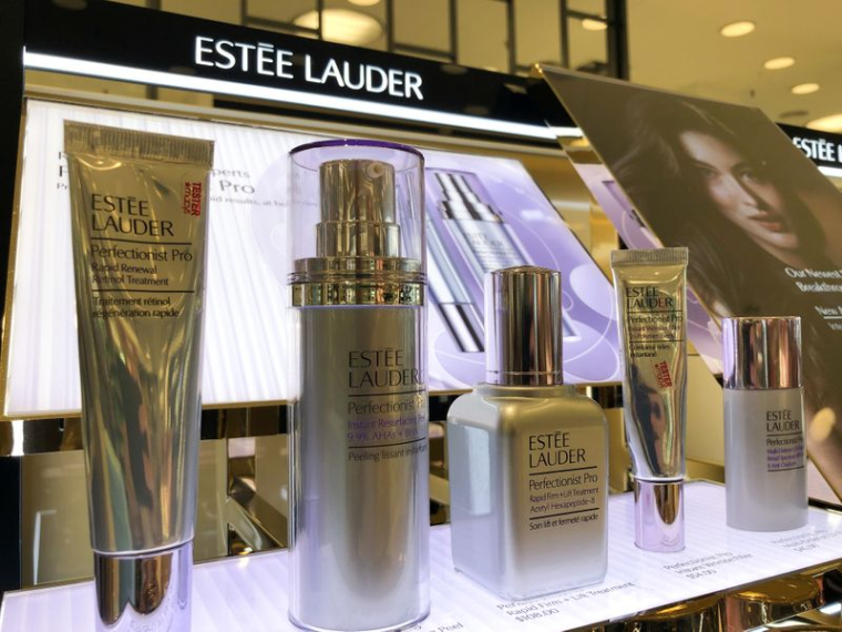 ESTEE LAUDER: HAUSSE SURPRISE DU CA AU 2E TRIMESTRE GRÂCE À LA DEMANDE CHINOISE