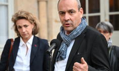 Laurent Berger et Marylise Léon, le 16 mai 2023, à Matignon ( AFP / BERTRAND GUAY )