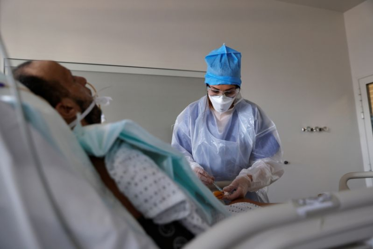 CORONAVIRUS: LA FRANCE ANNONCE PLUS DE 300 DÉCÈS SUPPLÉMENTAIRES