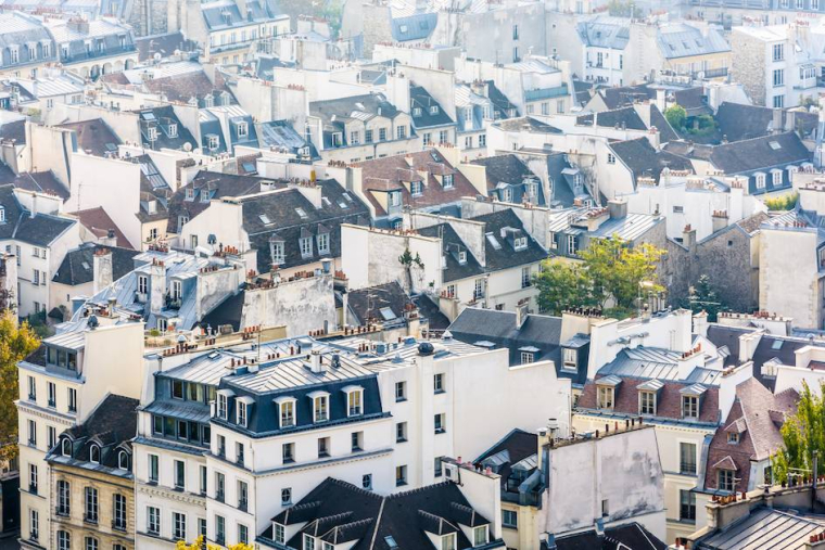 Paris propose une assurance habitation intéressante-iStock-olrat