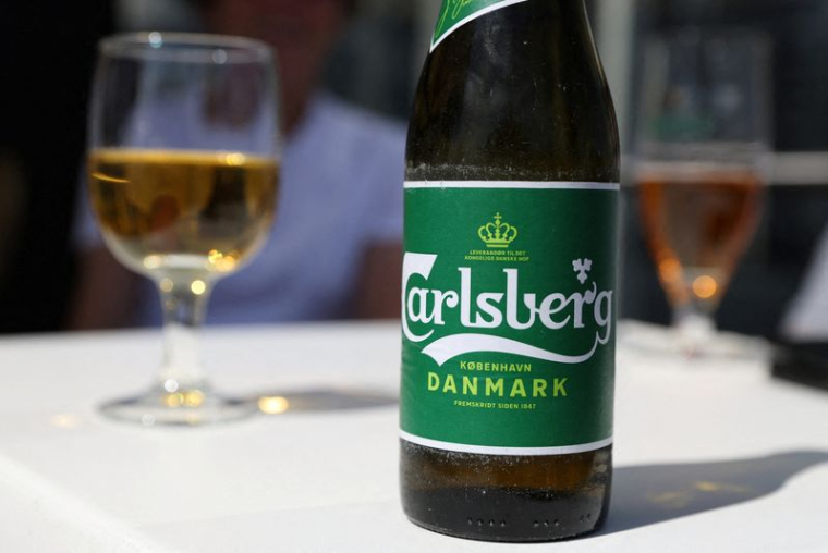 Une bière Carlsberg dans un restaurant de Copenhague, Danemark