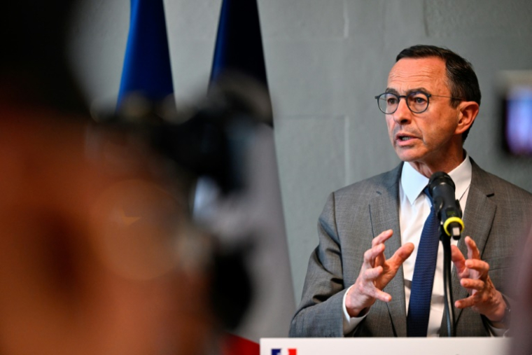 Le ministre de l'Intérieur Bruno Retailleau, lors d'une conférence de presse à Metz, en Moselle, le 2 mai 2025 ( AFP / Jean-Christophe VERHAEGEN )