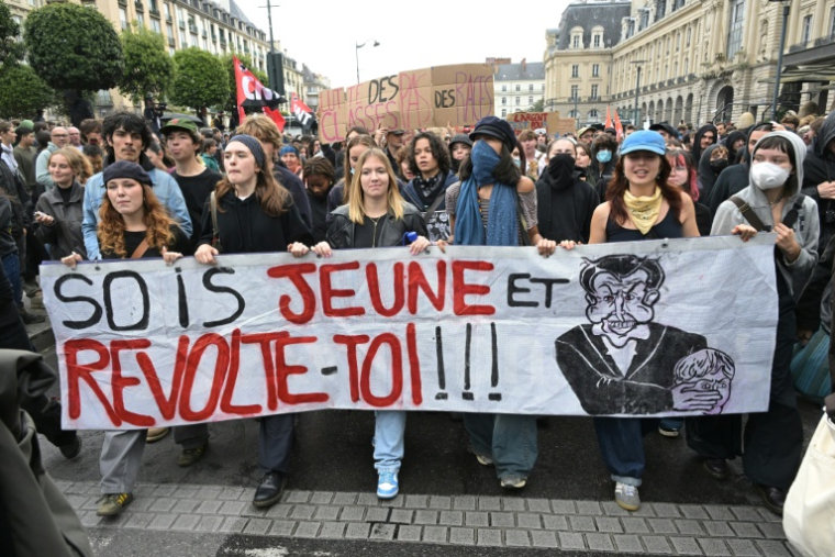 Une manifestation dans le cadre du mouvement de protestation « Bloquons tout », à Rennes, le 10 septembre 2025 ( AFP / Damien MEYER )