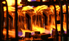 ( AFP / DENIS CHARLET )