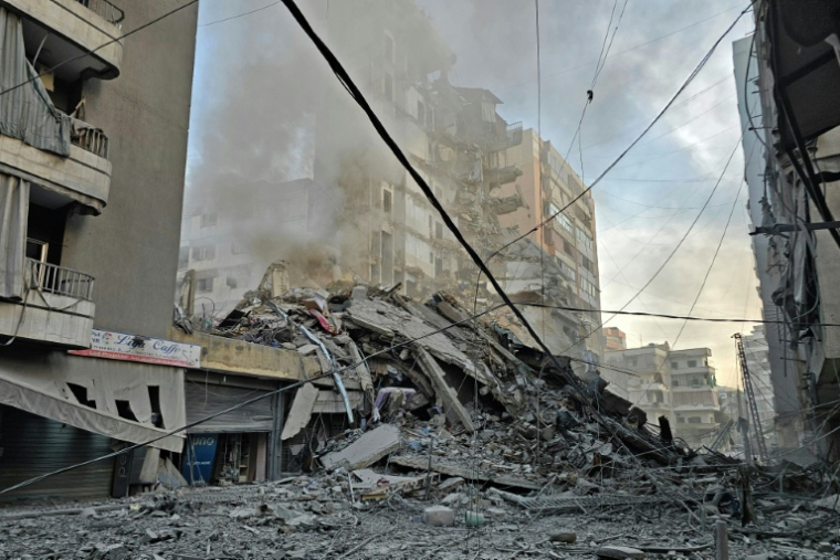 Un immeuble détruit par un bombardement israélien dans la banlieue sud de Beyrouth, le 6 mars 2026 ( AFP / - )
