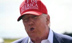 Donald Trump en Floride, le 1er juillet 2025 ( AFP / ANDREW CABALLERO-REYNOLDS )