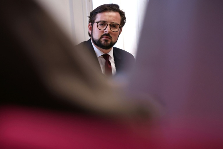 Le député socialiste Philippe Brun lors d'une conférence de presse à l'Assemblée nationale le 16 septembre 2026 à Paris  ( AFP / SIMON WOHLFAHRT )