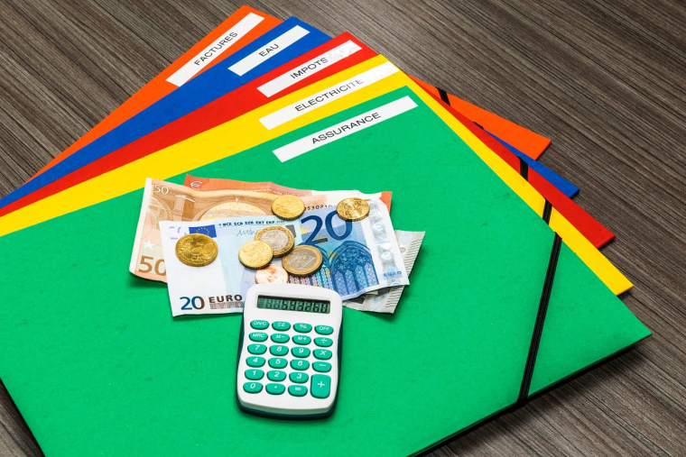 (Crédits photo : Adobe Stock - Charge mentale, budget et gestion administrative de la rentrée)