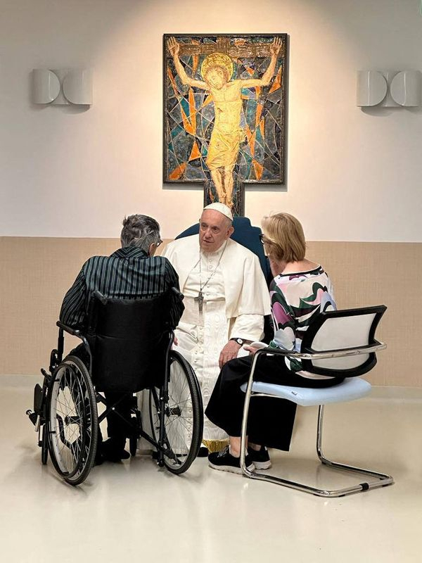 Le Pape François au secteur d'oncologie pédiatrique de l'hôpital Gemelli, à Rome