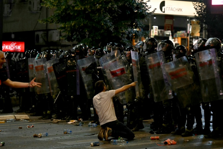 Incidents pendant une manifestation antigouvernementale à Belgrade, le 28 juin 2025 ( AFP / OLIVER BUNIC )