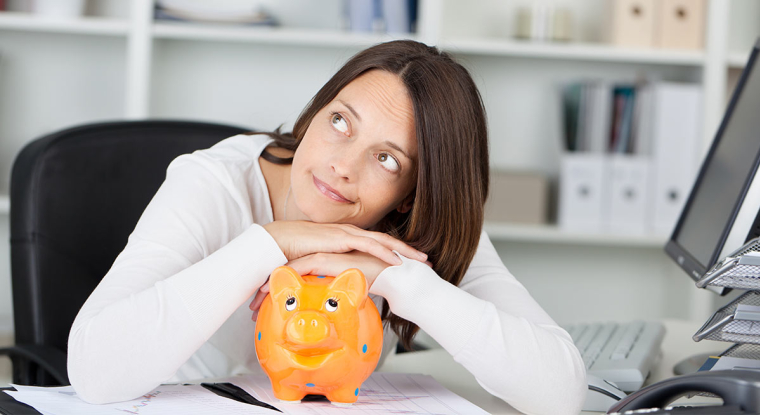 Epargner régulièrement à très long terme peut rapporter gros. (© Phovoir)