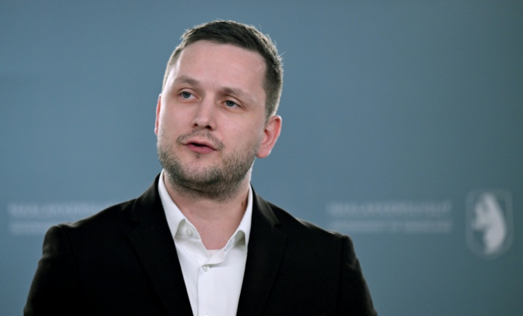 Le Premier ministre du Groenland, Jens-Frederik Nielsen lors d'une conférence de presse à Nuuk, le 20 janvier 2026 ( AFP / Jonathan Nackstrand )