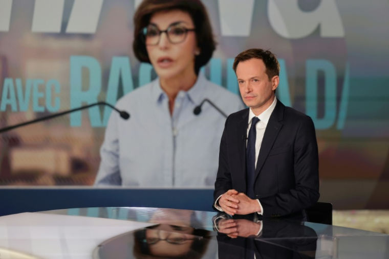 Pierre-Yves Bournazel (Horizons/Renaissance), candidat à la mairie de Paris, sur le plateau du JT de France 2, le 16 mars 2026 à Paris ( AFP / Ludovic MARIN )