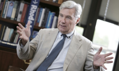 Le sénateur démocrate Sheldon Whitehouse le 8 juillet 2025 à Washington ( AFP / Oliver Contreras )