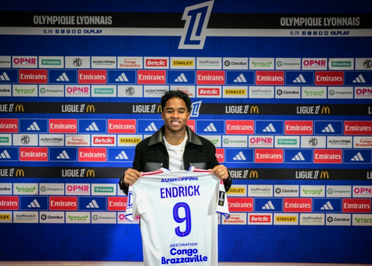 L'attaquant brésilien Endrick, recrue de l'Olympique lyonnais, lors de sa présentation officielle, le 5 janvier 2026 ( AFP / OLIVIER CHASSIGNOLE )