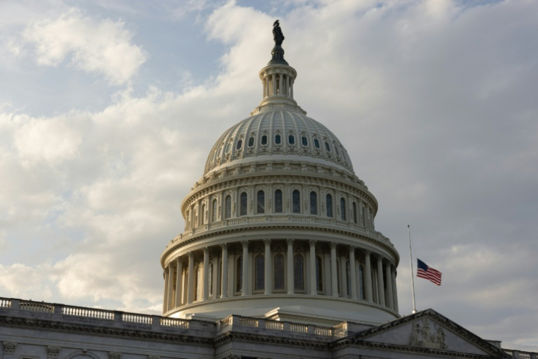 Les sénateurs américains ont trouvé dimanche un accord provisoire en vue de mettre fin à la paralysie budgétaire ( GETTY IMAGES NORTH AMERICA / Anna Rose Layden )