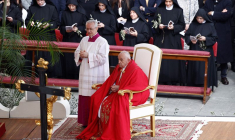 Le pape François participe à l'office du dimanche des Rameaux