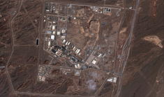Image satellite fournie le 2 mars 2026 par Vantor du complexe nucléaire de Natanz, dans la province d'Ispahan, dans le centre de l'Iran ( Satellite image ©2026 Vantor / - )