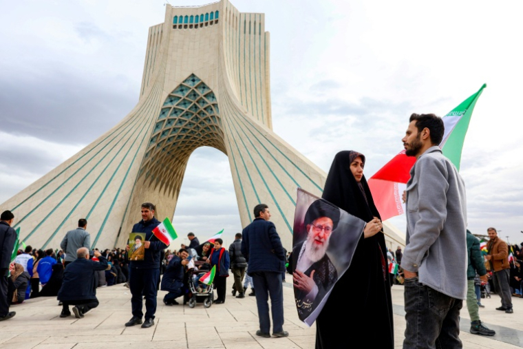 Rassemblement près de la tour Azadi à Téhéran, le 11 2026 février, pour marquer le 47e anniversaire de la révolution islamique de 1979 en Iran ( AFP / - )