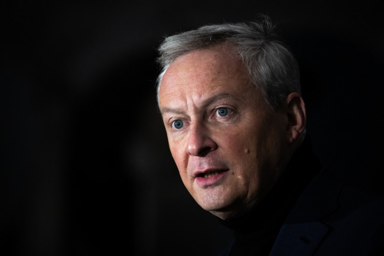 Bruno Le Maire à Petit-Caux, le 9 décembre 2022. ( AFP / LOU BENOIST )