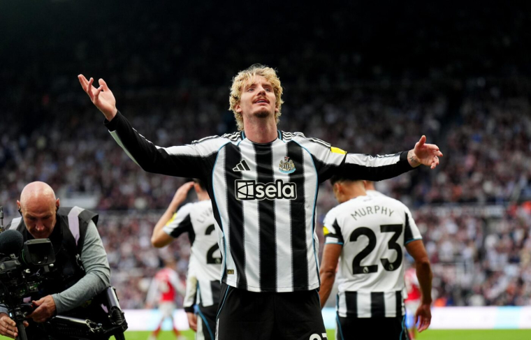 Pour Karl-Heinz Rummenigge, Newcastle est « idiot » et le marché des transferts doit changer