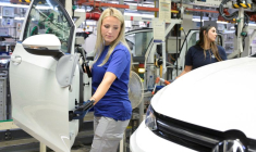 Une chaîne de production dans une usine Volkswagen