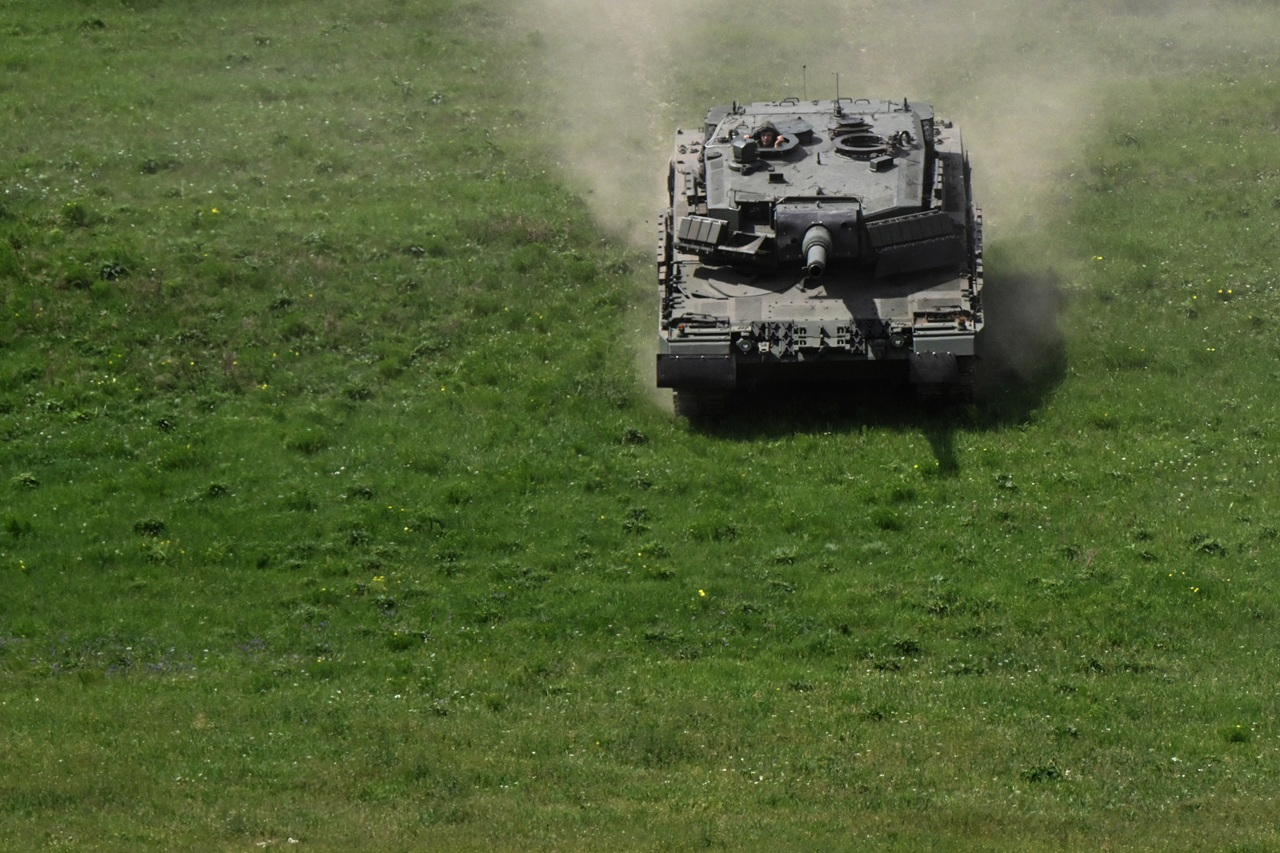 Un char Leopard, fabriqué par Rheinmetall