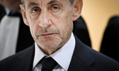 L'ancien président de la République Nicolas Sarkozy, le 25 septembre 2025, au tribunal de Paris ( AFP / JULIEN DE ROSA )