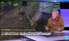 Alain Passard : "On ne peut plus faire de la cuisine sans y intégrer la notion de respect de la nature"