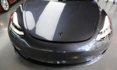 TESLA SUSPEND PROVISOIREMENT LA PRODUCTION DE SA MODEL 3