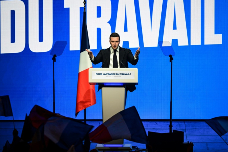 Le président du Rassemblement National (RN), Jordan Bardella, lors du rassemblement "Fête de la nation" à Mâcon, le 1er mai 2026 en Saône-et-Loire ( AFP / OLIVIER CHASSIGNOLE )